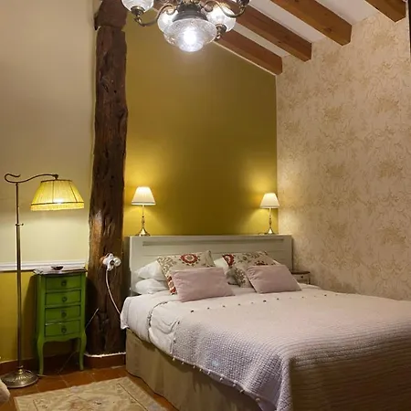 Отель El Corral De 3*