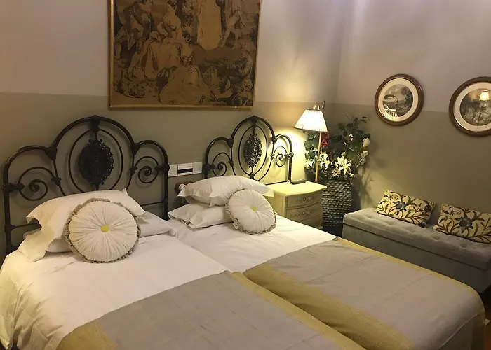 Hotel El Corral De 3*